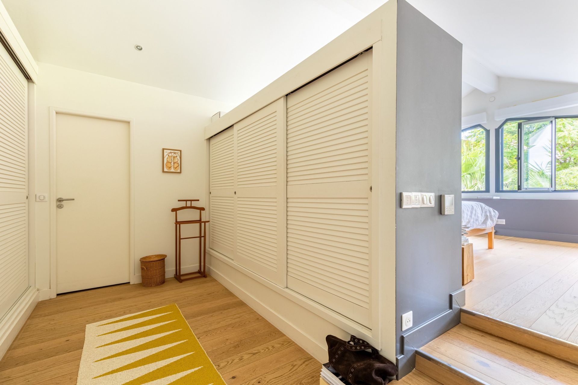 luxury house 7 Rooms for sale on BORDEAUX (33000)