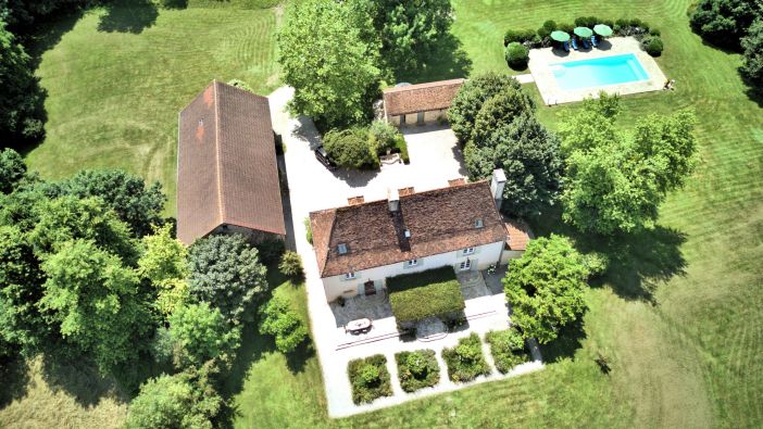 Sale Luxury house Excideuil 10&nbsp;Rooms 427&nbsp;m²