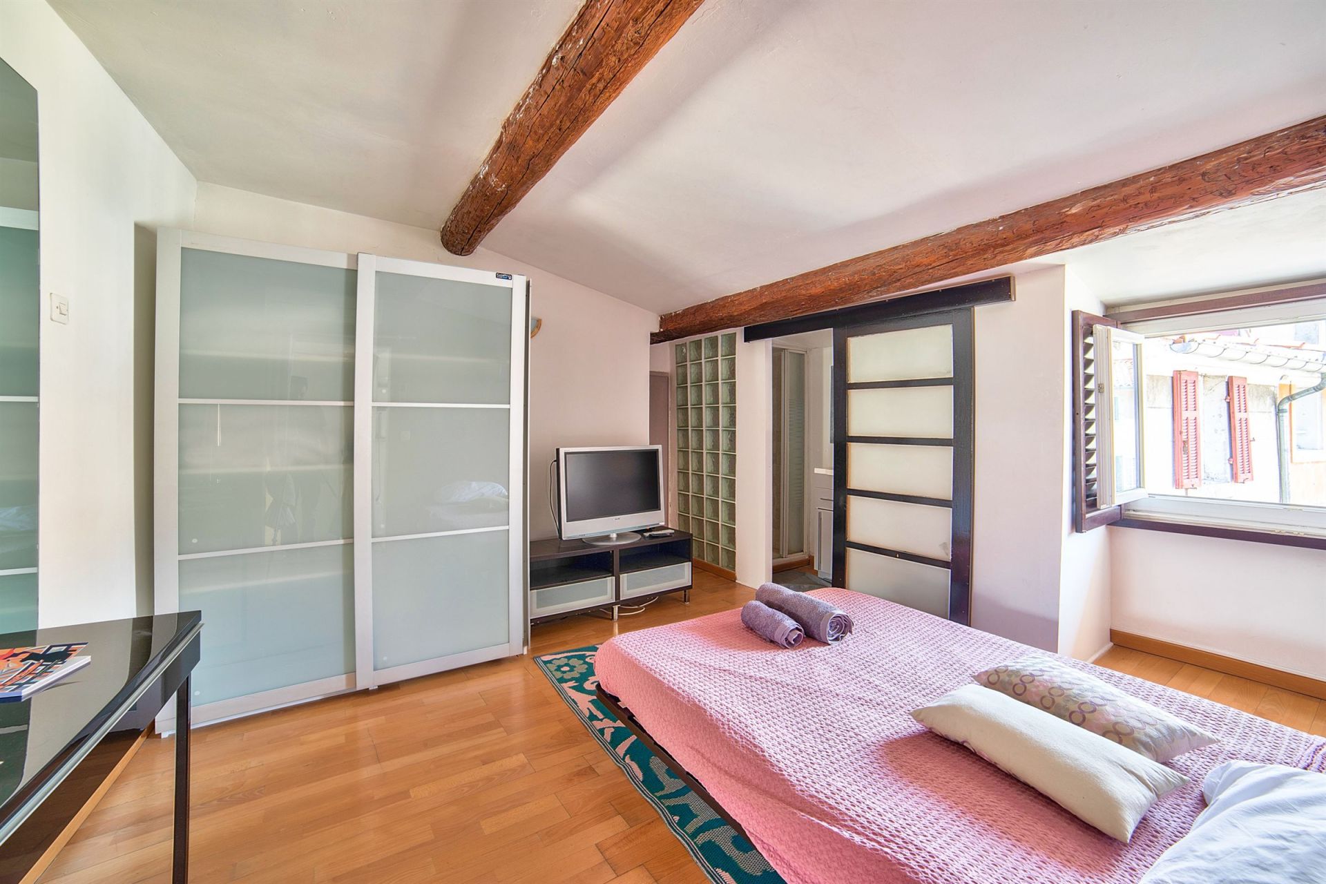 luxury apartment 3 Rooms for sale on AIX EN PROVENCE (13100)