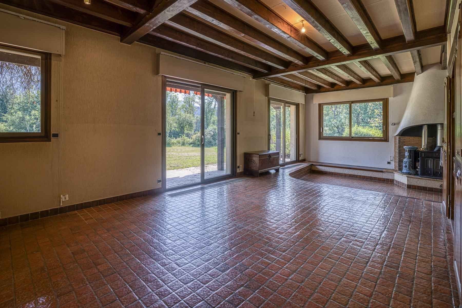 luxury house 7 Rooms for sale on ST JORIOZ (74410)