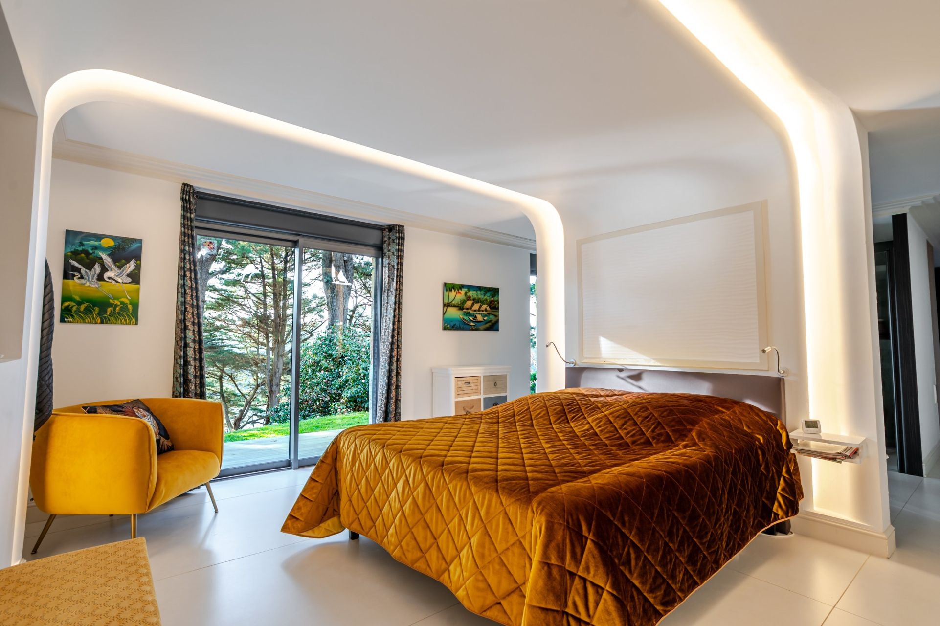 luxury house 19 Rooms for sale on GUIDEL (56520)