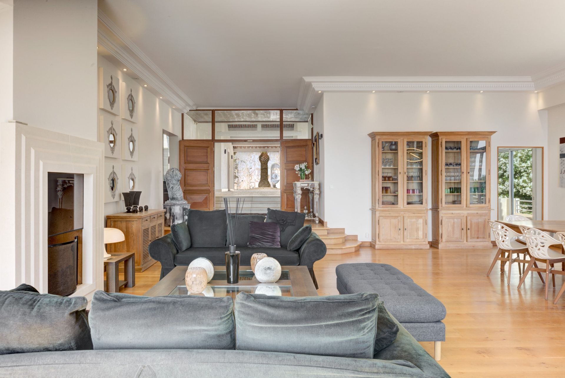 luxury villa 10 Rooms for sale on CANNES (06400)