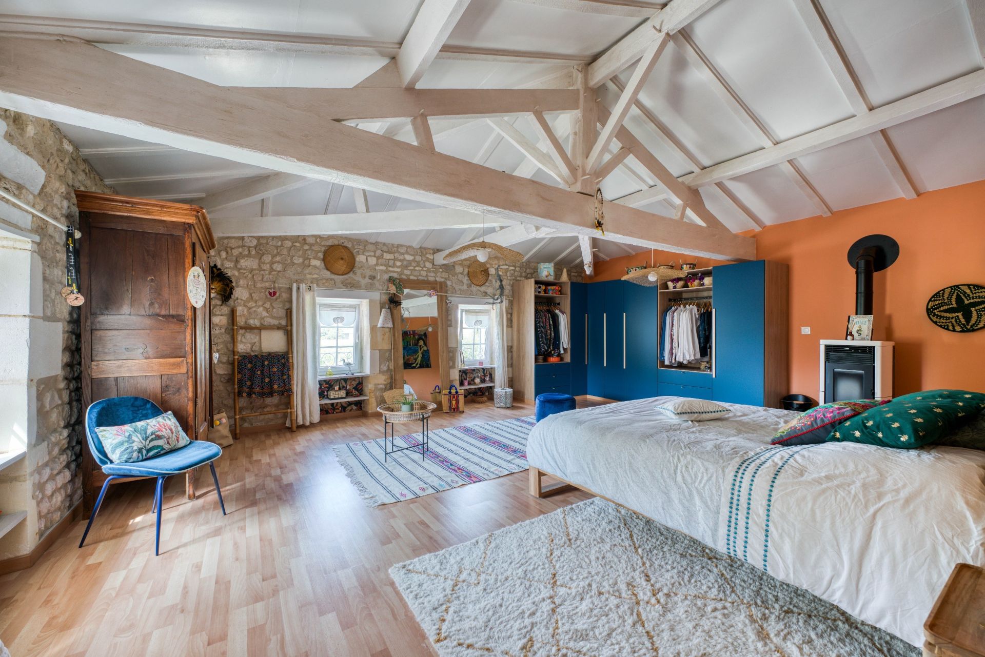 luxury property 12 Rooms for sale on LA GRIPPERIE ST SYMPHORIEN (17620)