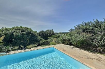 Sale Luxury house Uzès 8&nbsp;Rooms 600&nbsp;m²