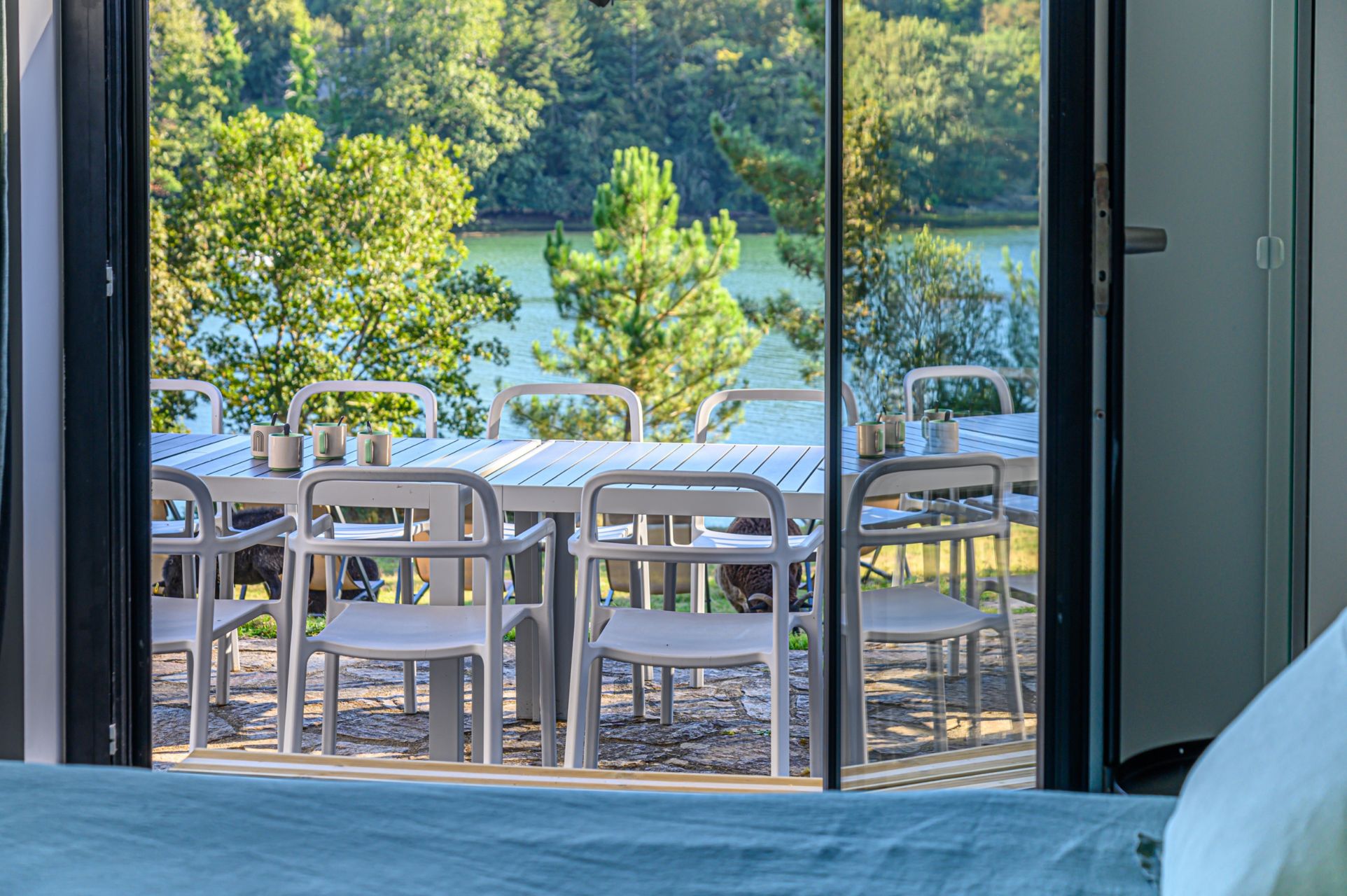 luxury house 8 Rooms for seasonal rent on GOUESNACH (29950)