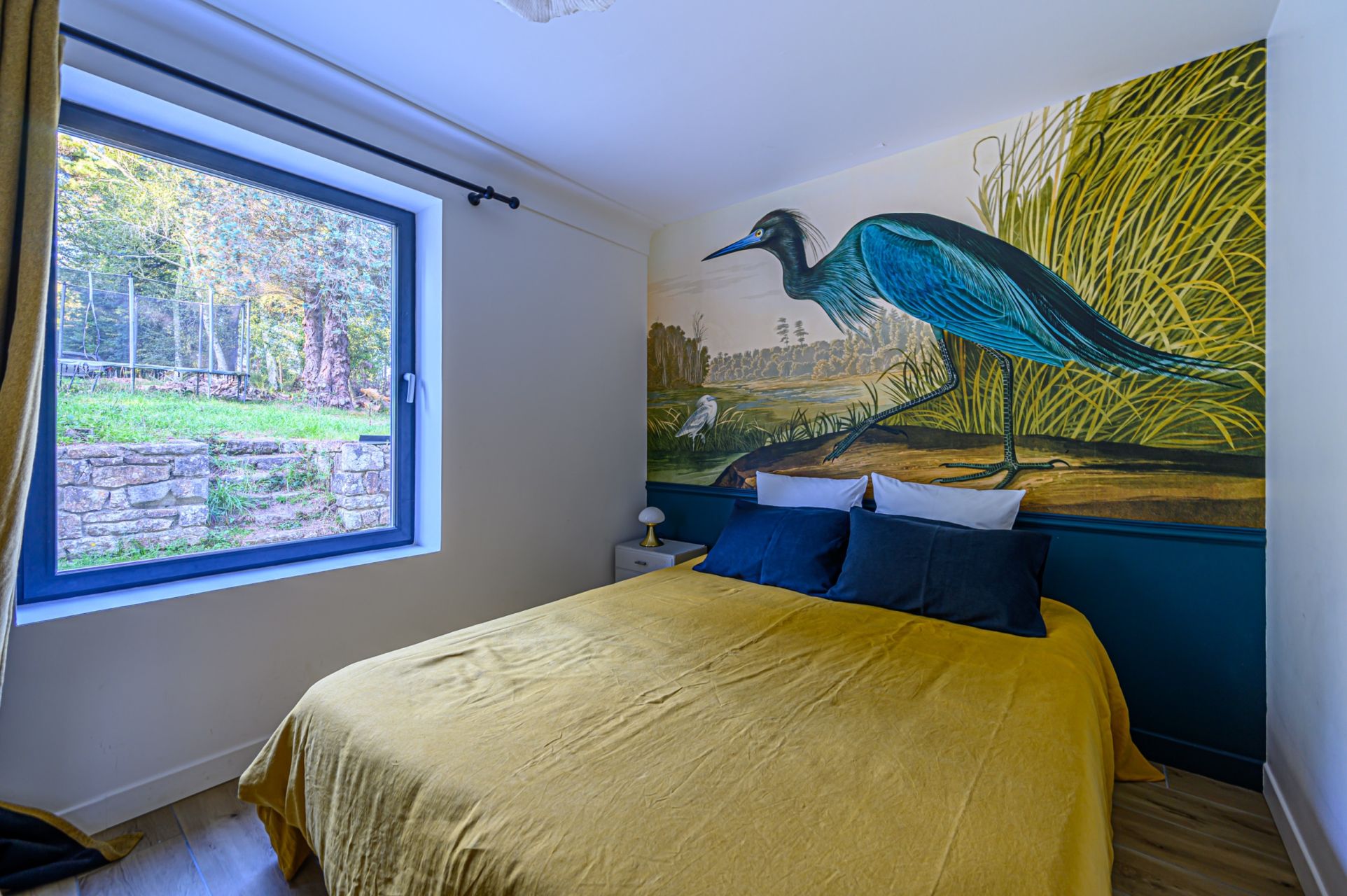 luxury house 8 Rooms for seasonal rent on GOUESNACH (29950)