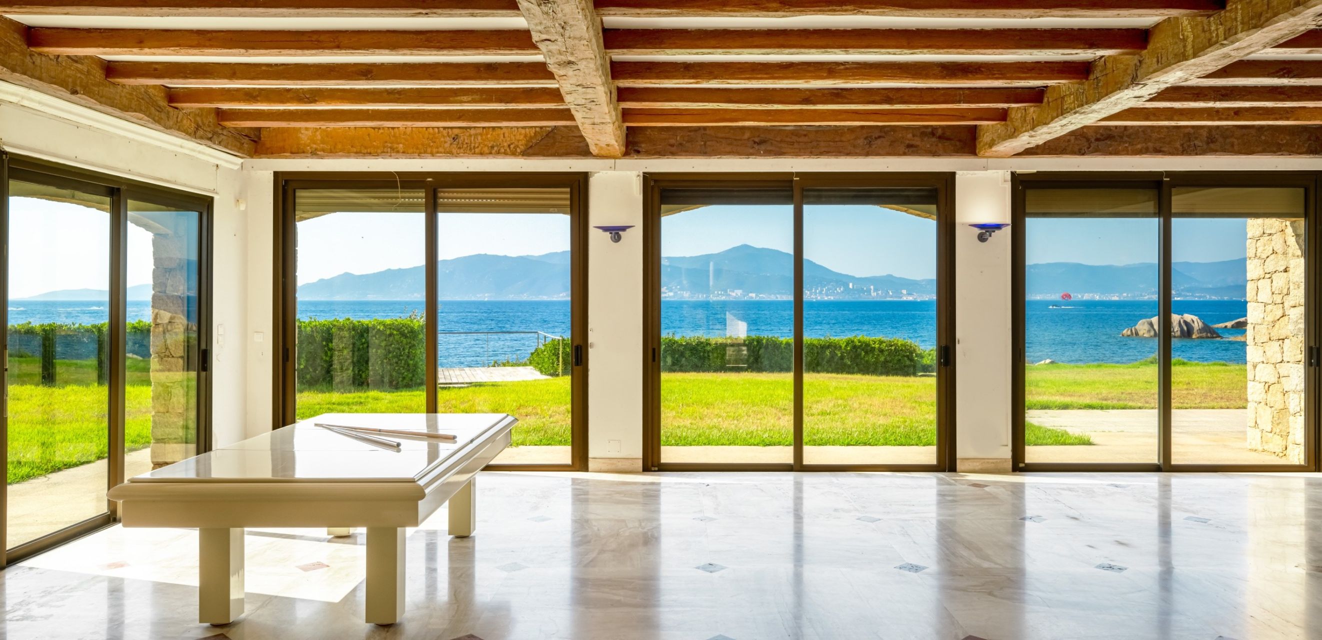 luxury villa 10 Rooms for sale on PIETROSELLA (20166)