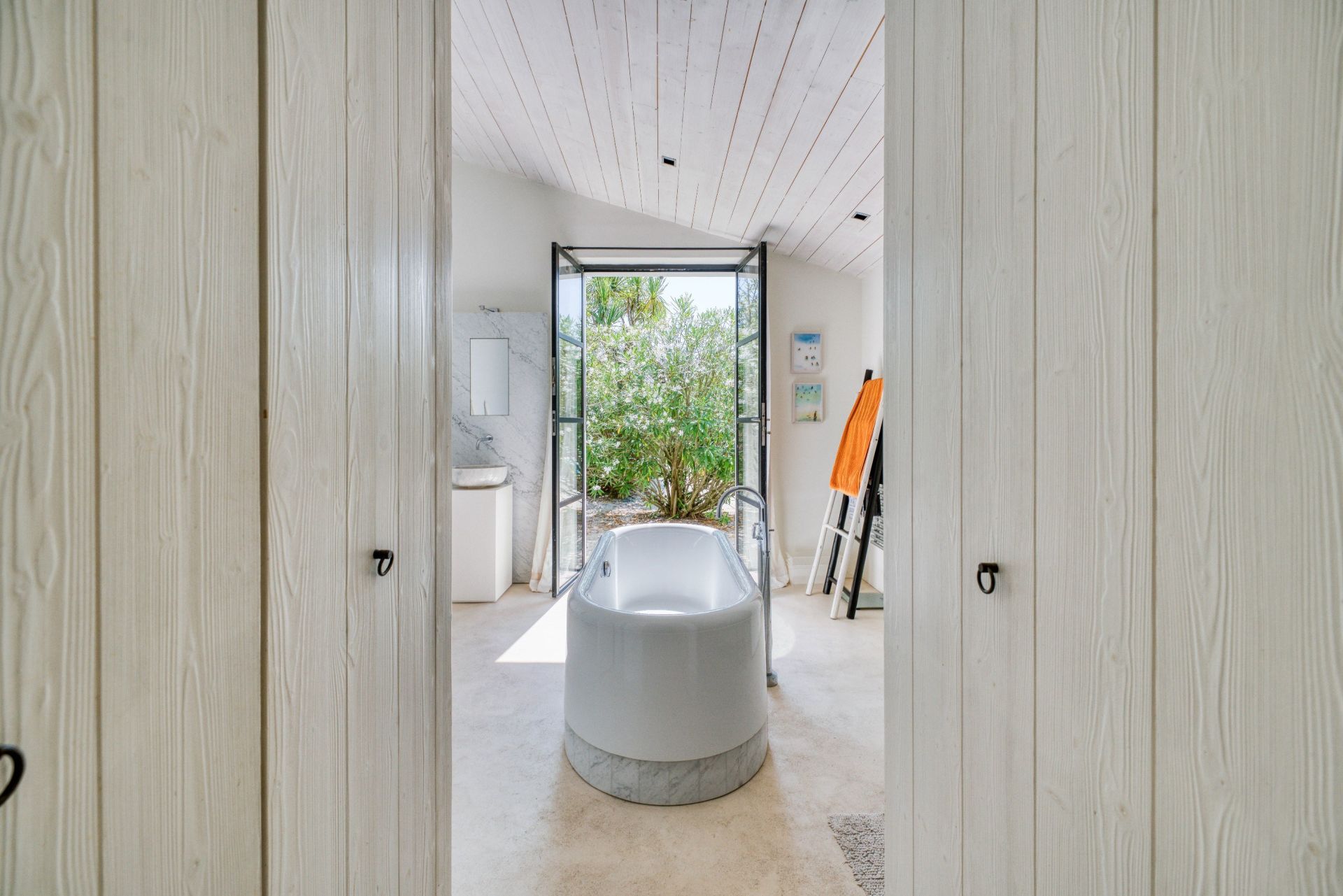 maison de luxe 8 Pièces en vente sur LOIX (17111)
