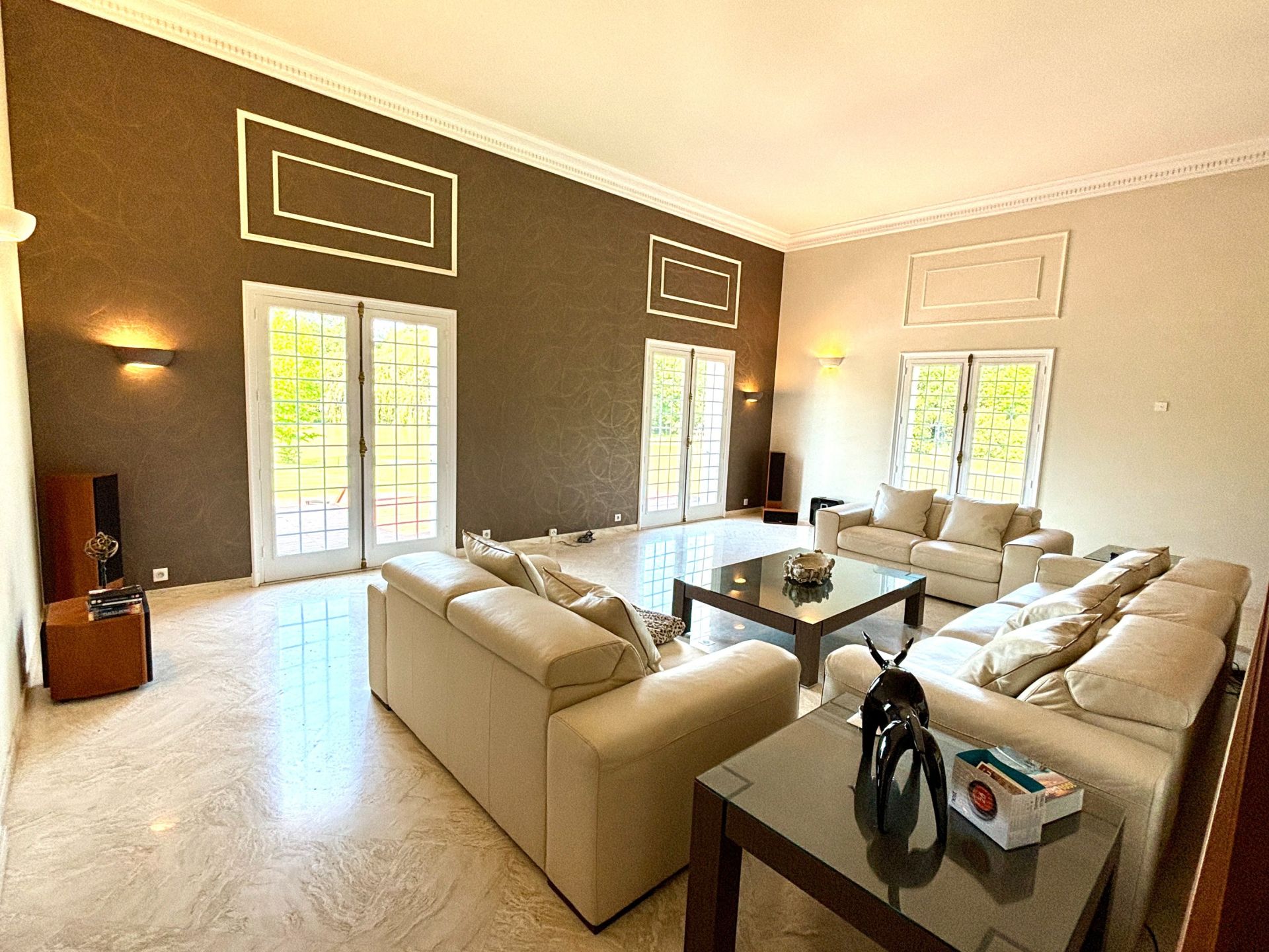 maison de luxe 16 Pièces en vente sur ST CYRAN DU JAMBOT (36700)