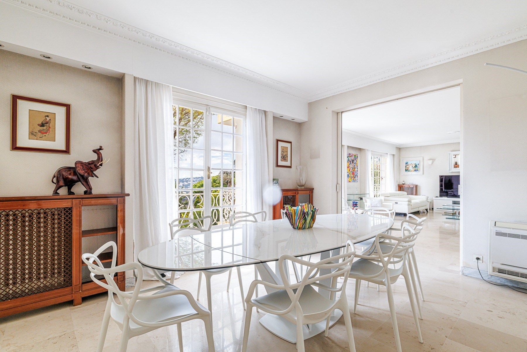 luxury villa 10 Rooms for sale on NICE (06000)