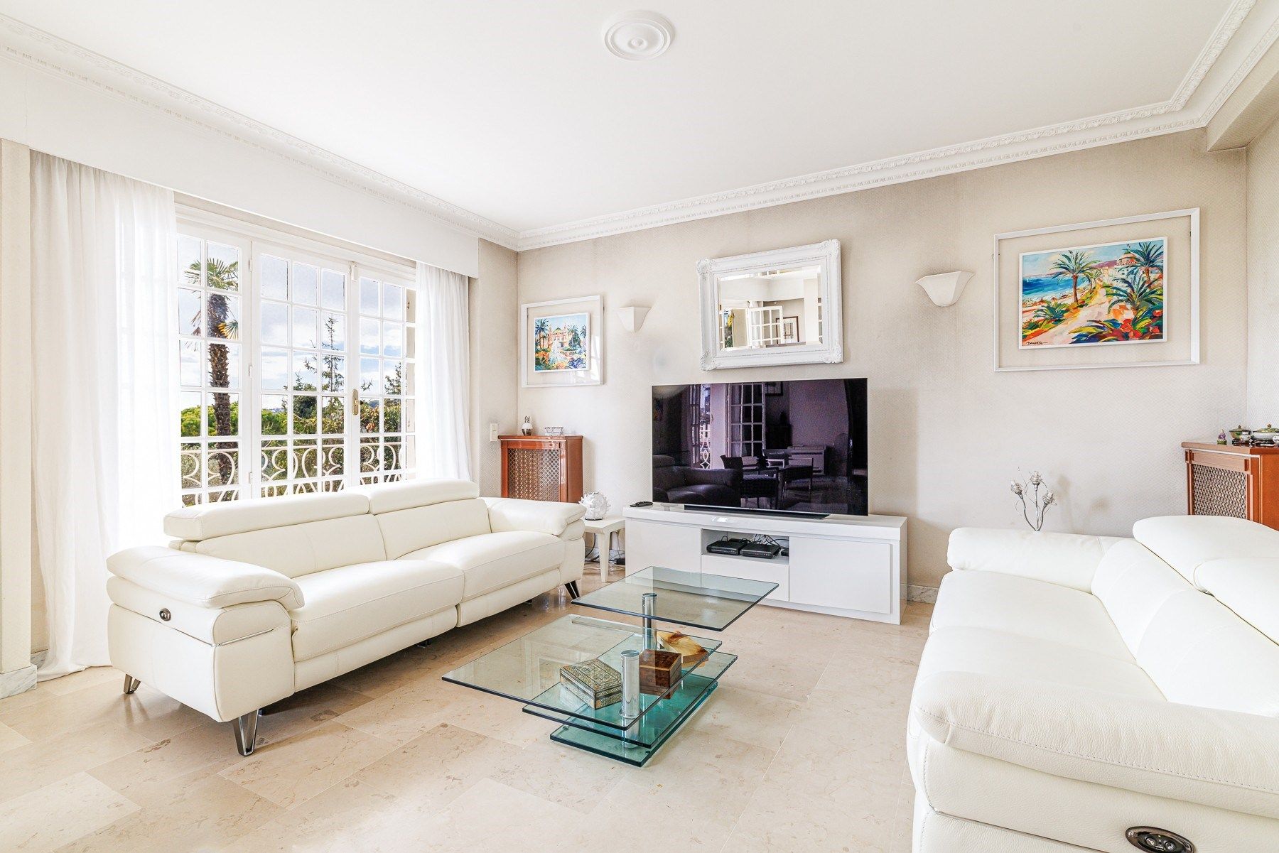 luxury villa 10 Rooms for sale on NICE (06000)