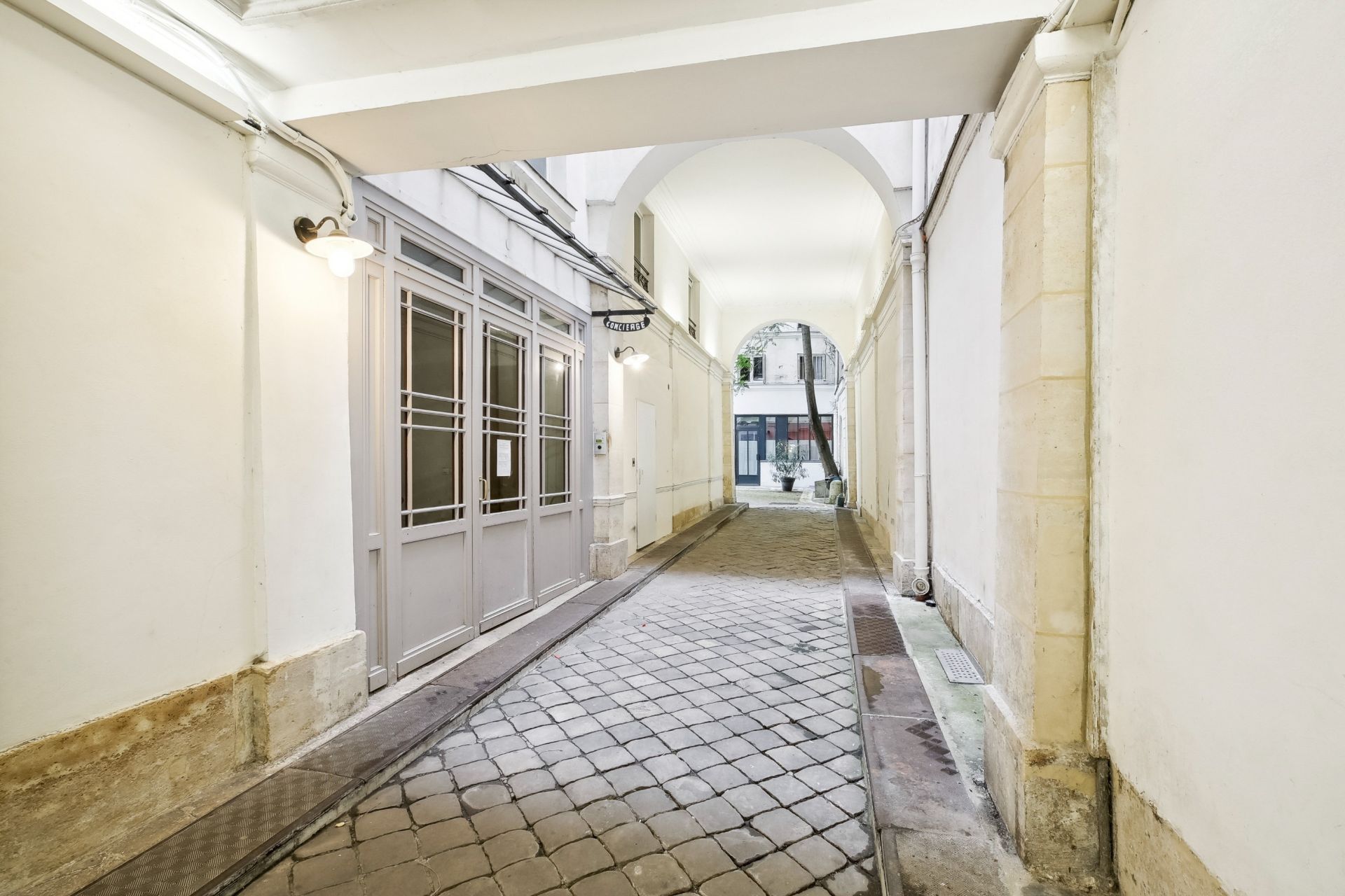 luxury apartment 2 Rooms for sale on PARIS (75010)