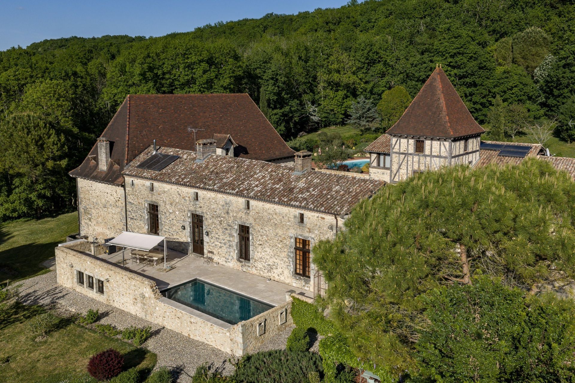 maison de luxe 28 Pièces en vente sur VILLENEUVE SUR LOT (47300)