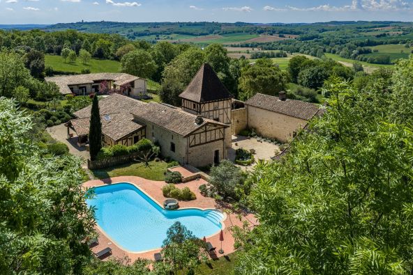 Sale Luxury house Villeneuve-sur-Lot 28&nbsp;Rooms 875&nbsp;m²