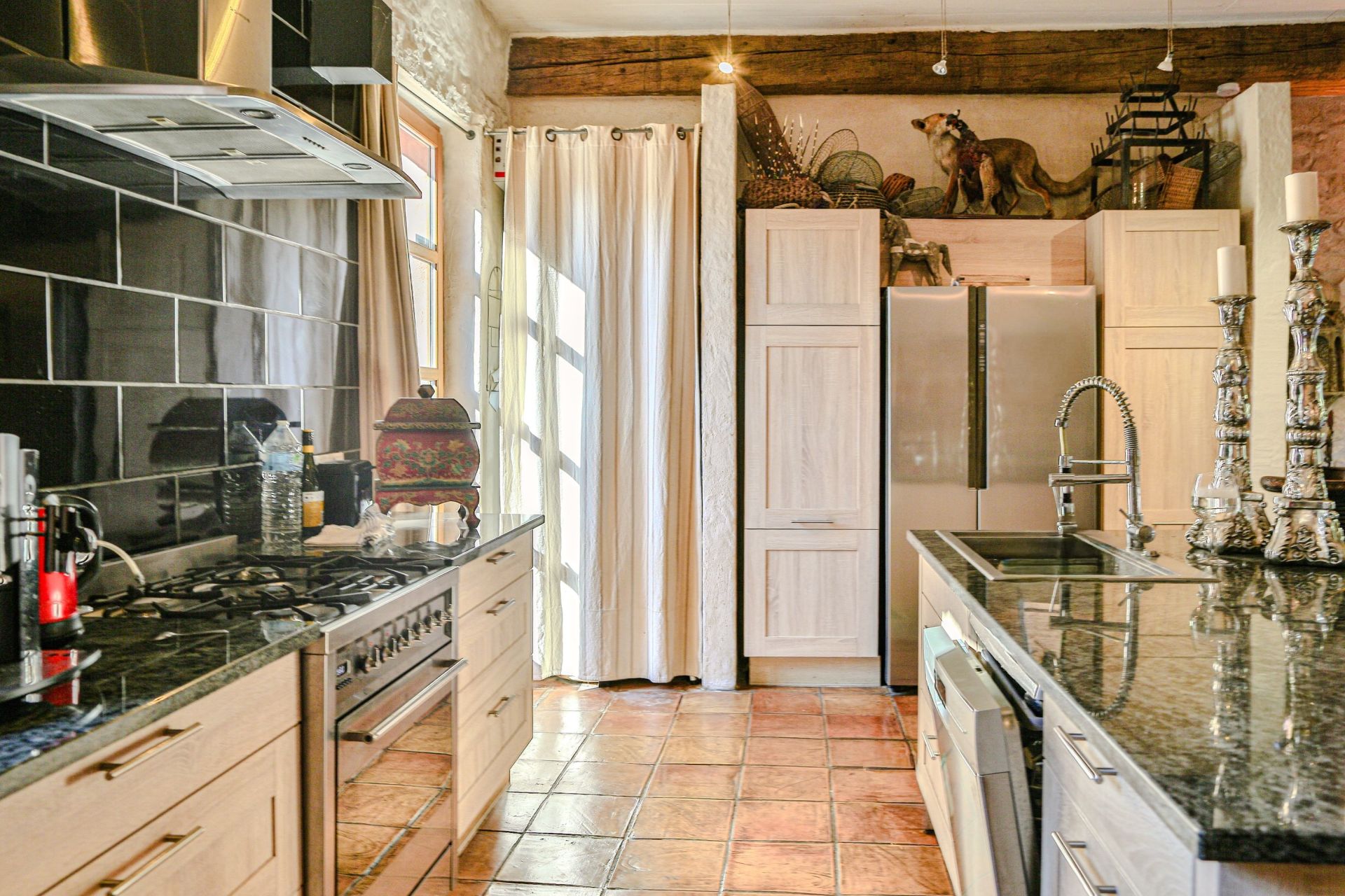 maison de luxe 8 Pièces en vente sur L ISLE SUR LA SORGUE (84800)