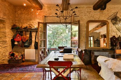 Vente Maison de luxe L'Isle-sur-la-Sorgue 8 Pièces 250 m²