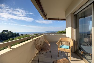 Sale Luxury apartment Le Cannet 3 Rooms 105 m²