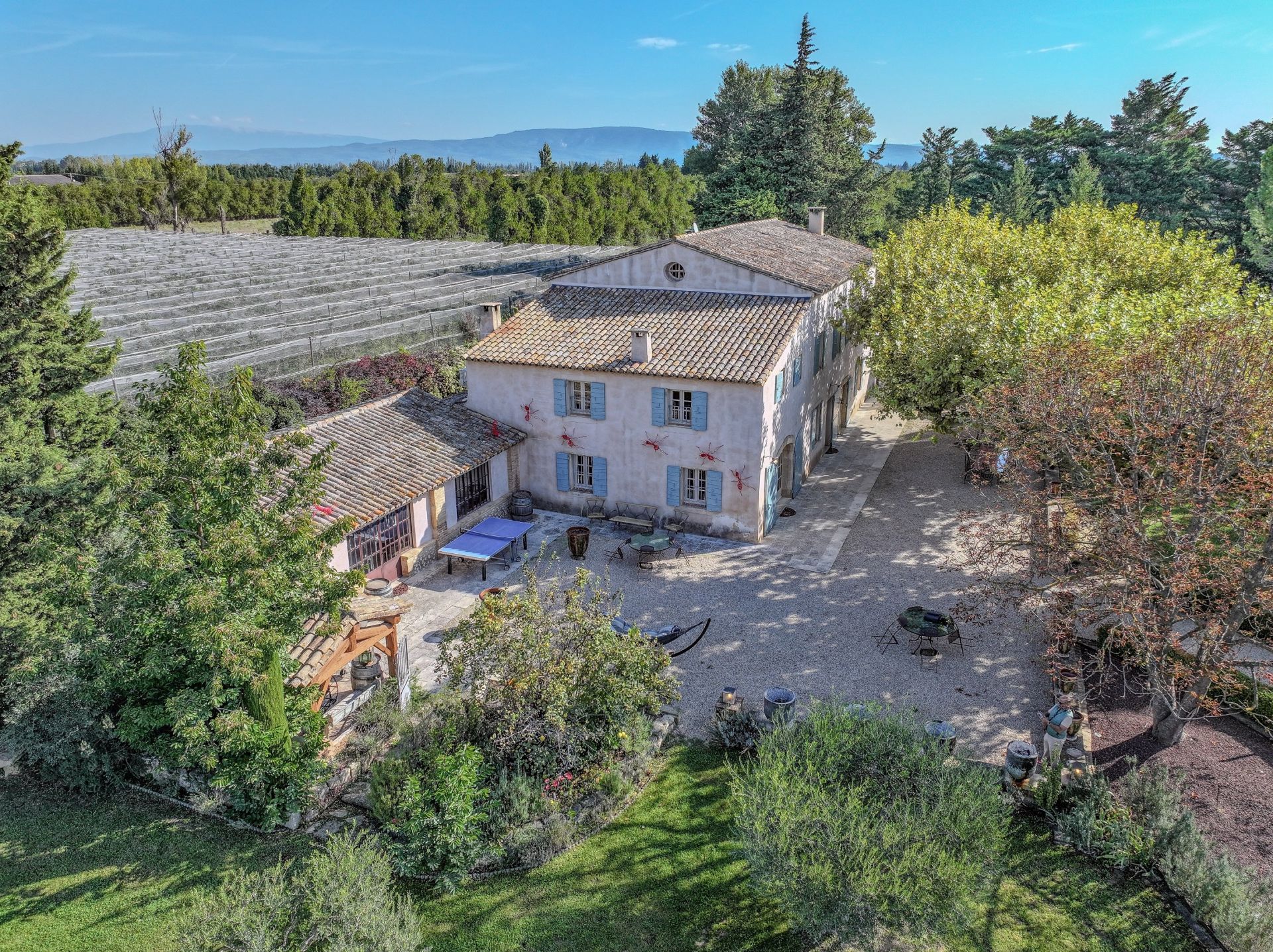 maison de luxe 15 Pièces en vente sur LES VIGNERES (84300)