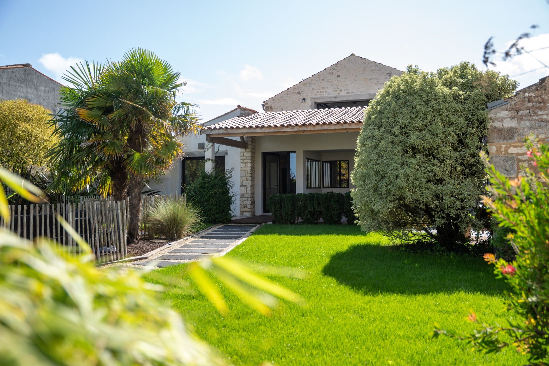 luxury house 7 Rooms for sale on DOLUS D OLERON (17550)