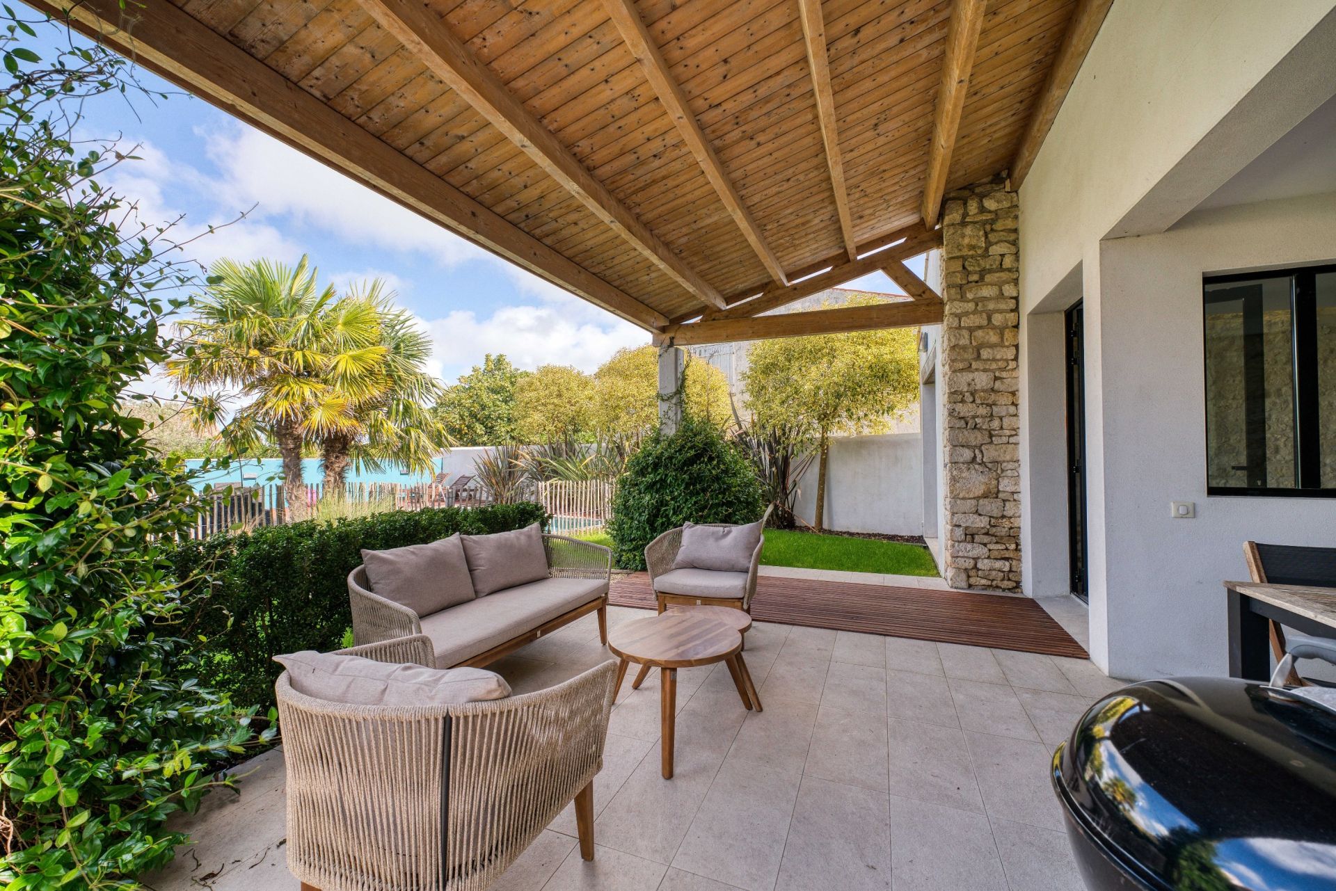 luxury house 7 Rooms for sale on DOLUS D OLERON (17550)