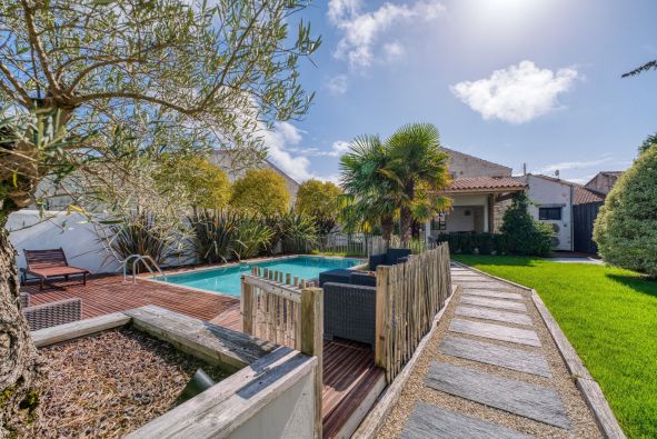 Sale Luxury house Dolus-d'Oléron 7 Rooms 170 m²