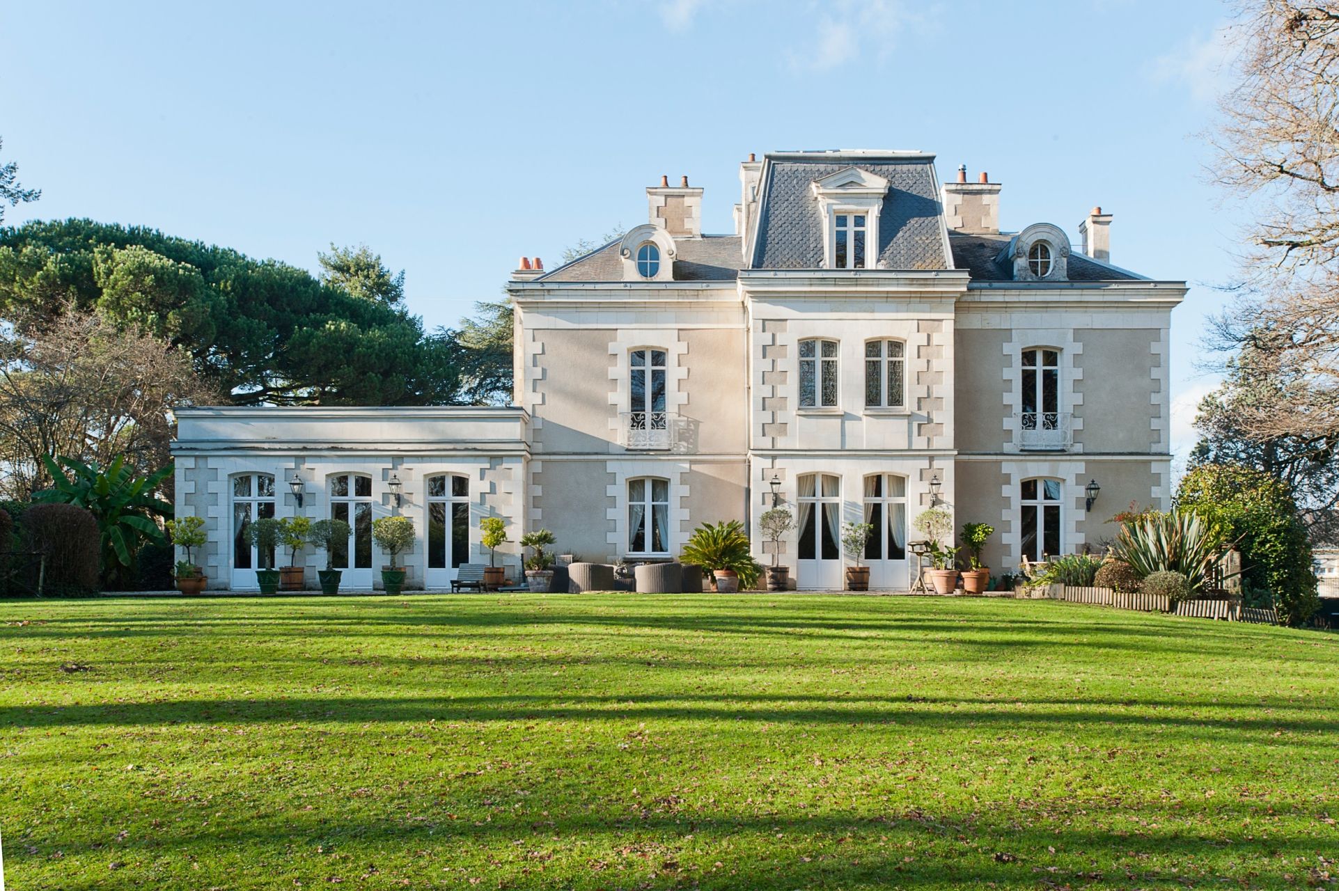 maison de maître 21 Pièces en vente sur LA CHAPELLE SUR ERDRE (44240)