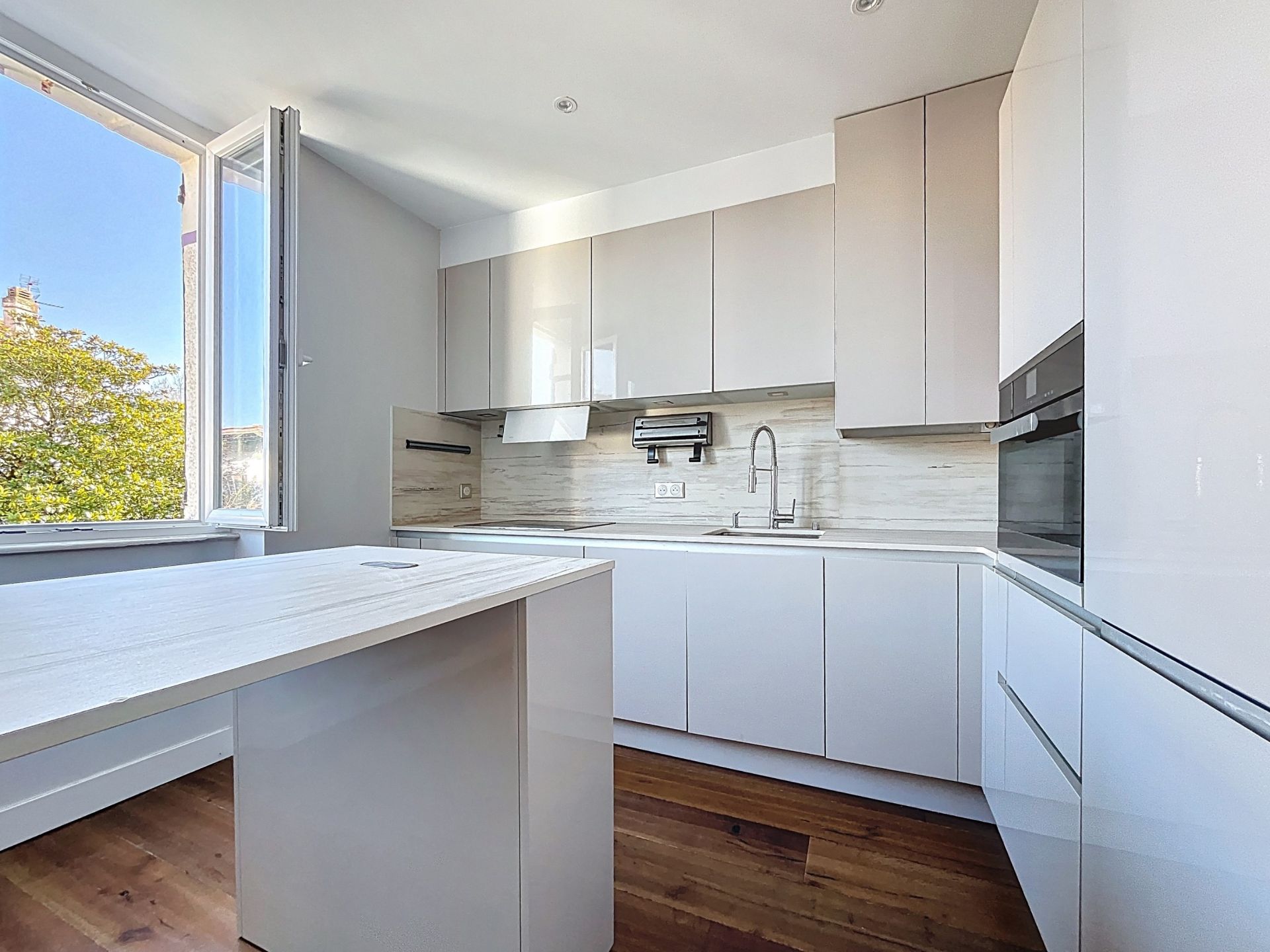 luxury apartment 2 Rooms for sale on ST JEAN DE LUZ (64500)