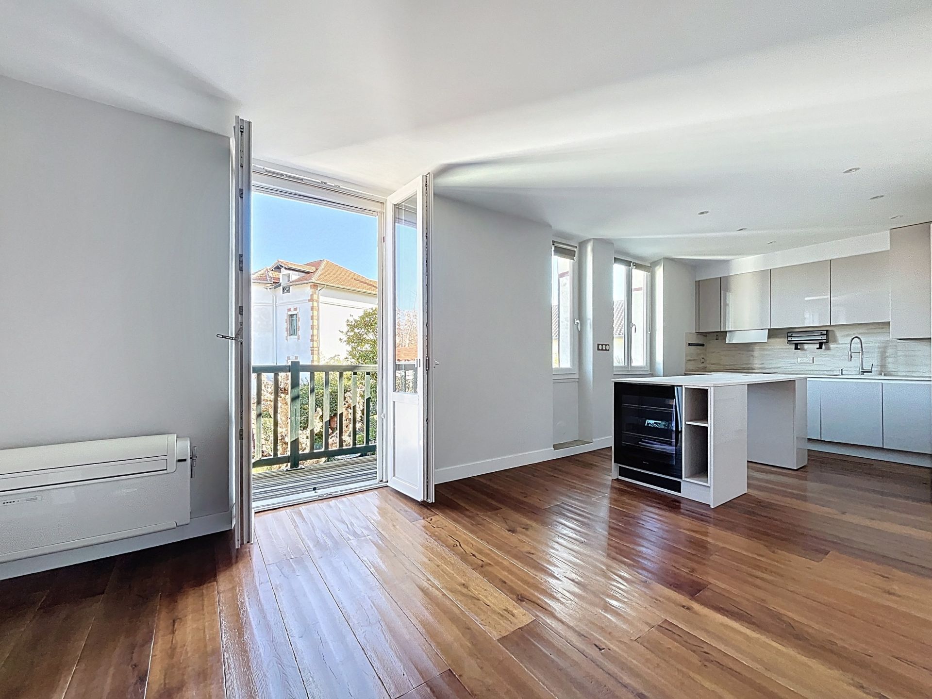 luxury apartment 2 Rooms for sale on ST JEAN DE LUZ (64500)