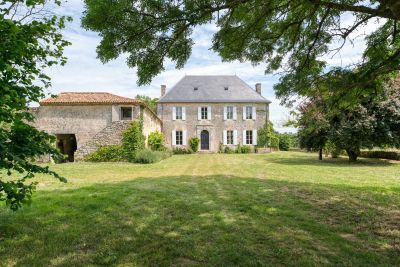 Vente Maison de luxe Marennes-Hiers-Brouage 6 Pièces 200 m²