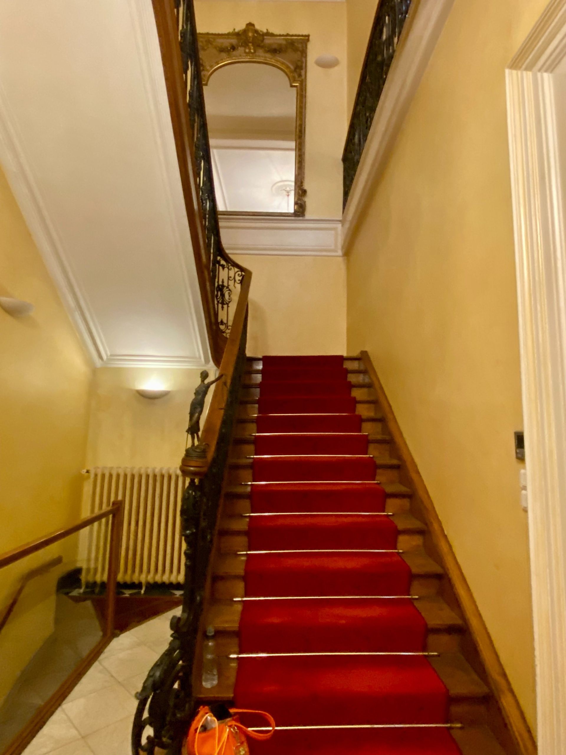 luxury apartment 7 Rooms for sale on LILLE (59800)