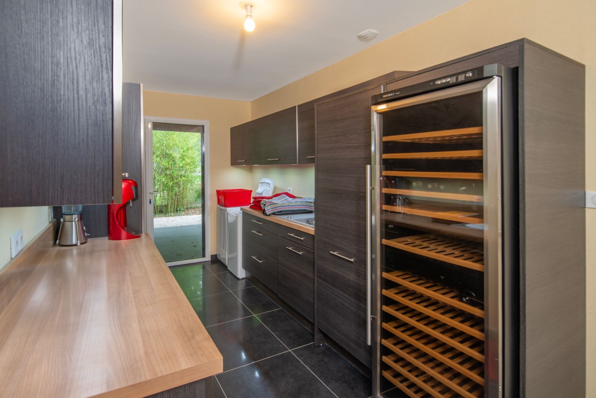 contemporary house 7 Rooms for sale on NESMY (85310)