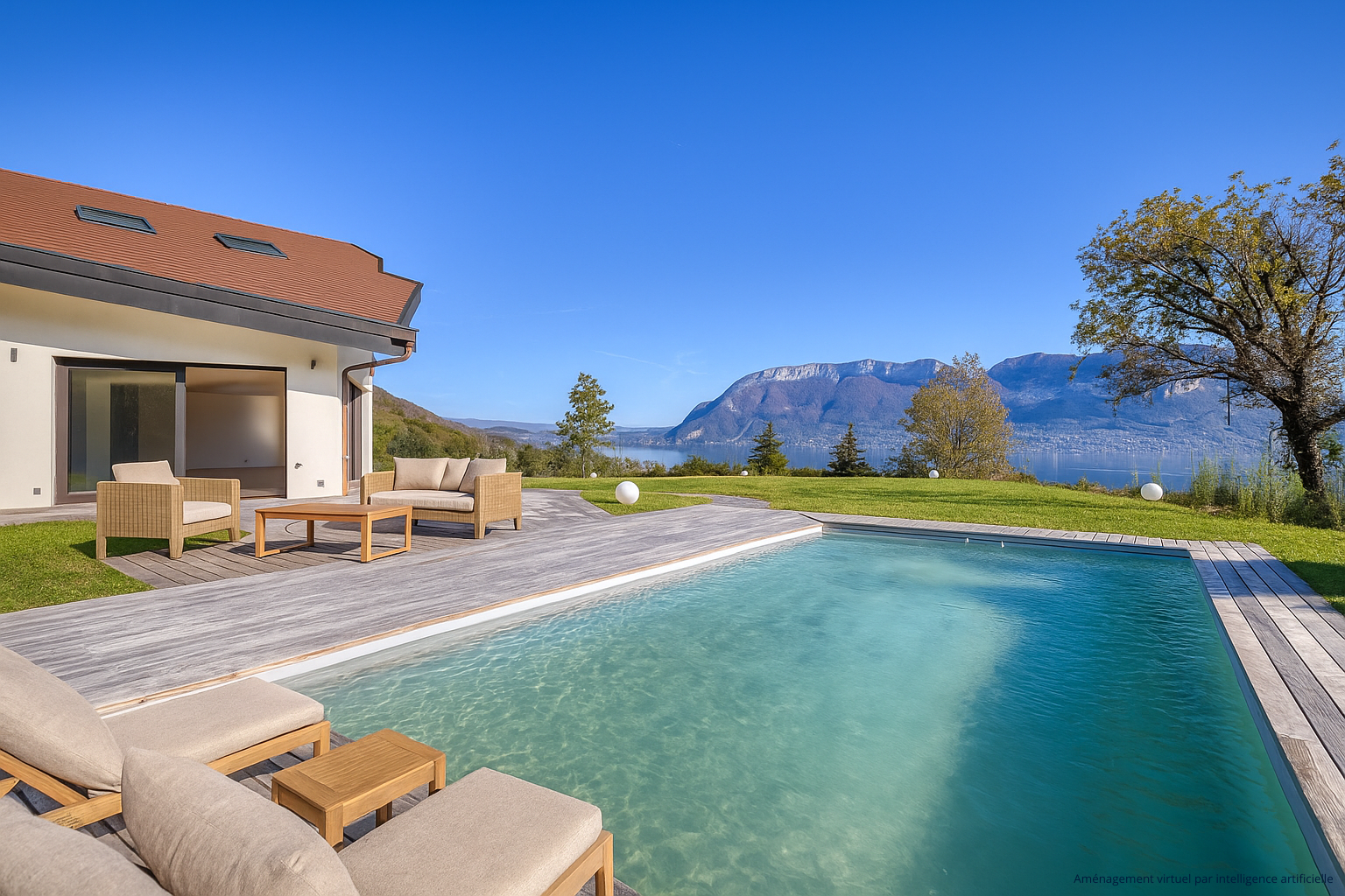 luxury house 8 Rooms for sale on SEVRIER (74320)