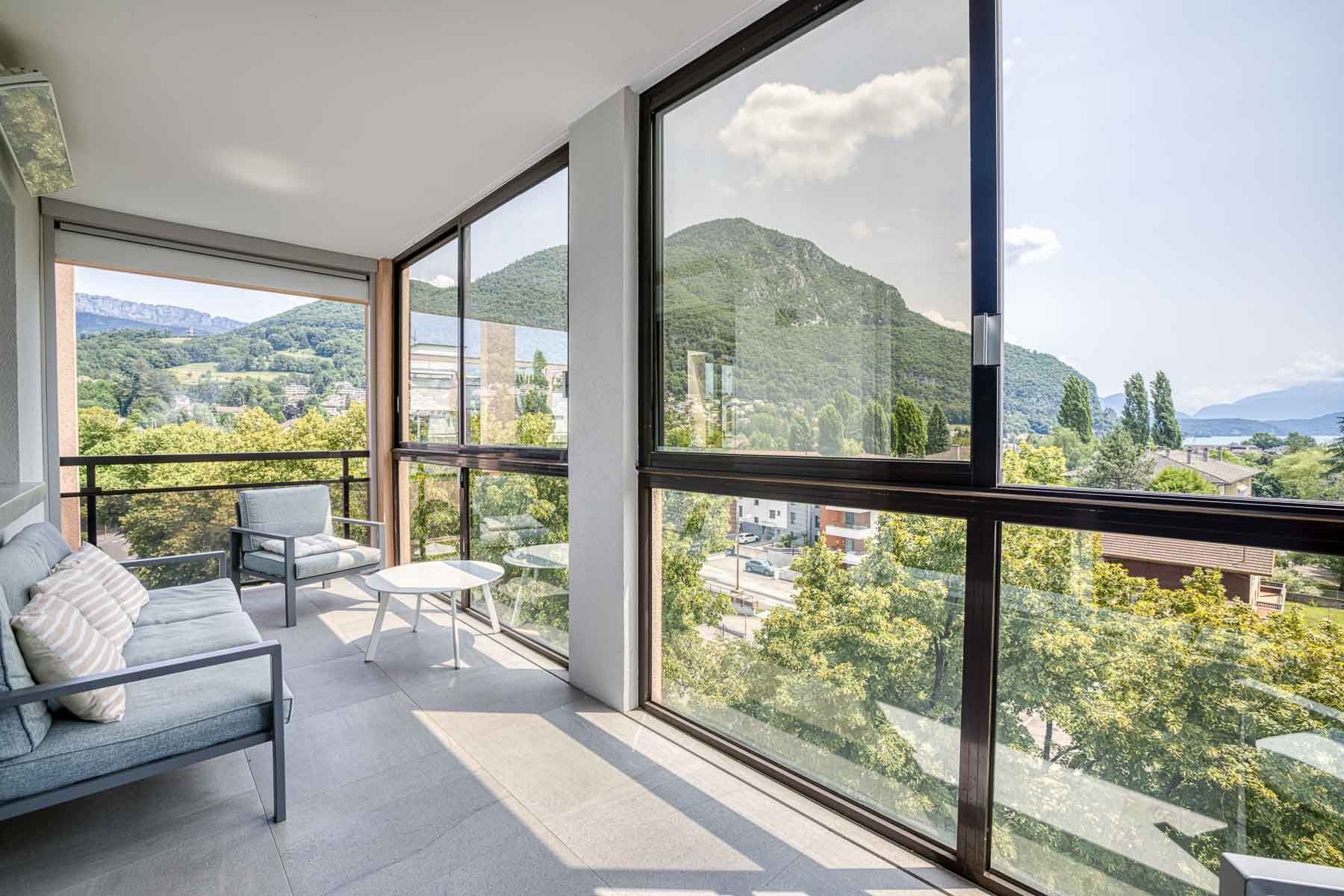 luxury apartment 4 Rooms for sale on ANNECY LE VIEUX (74940)