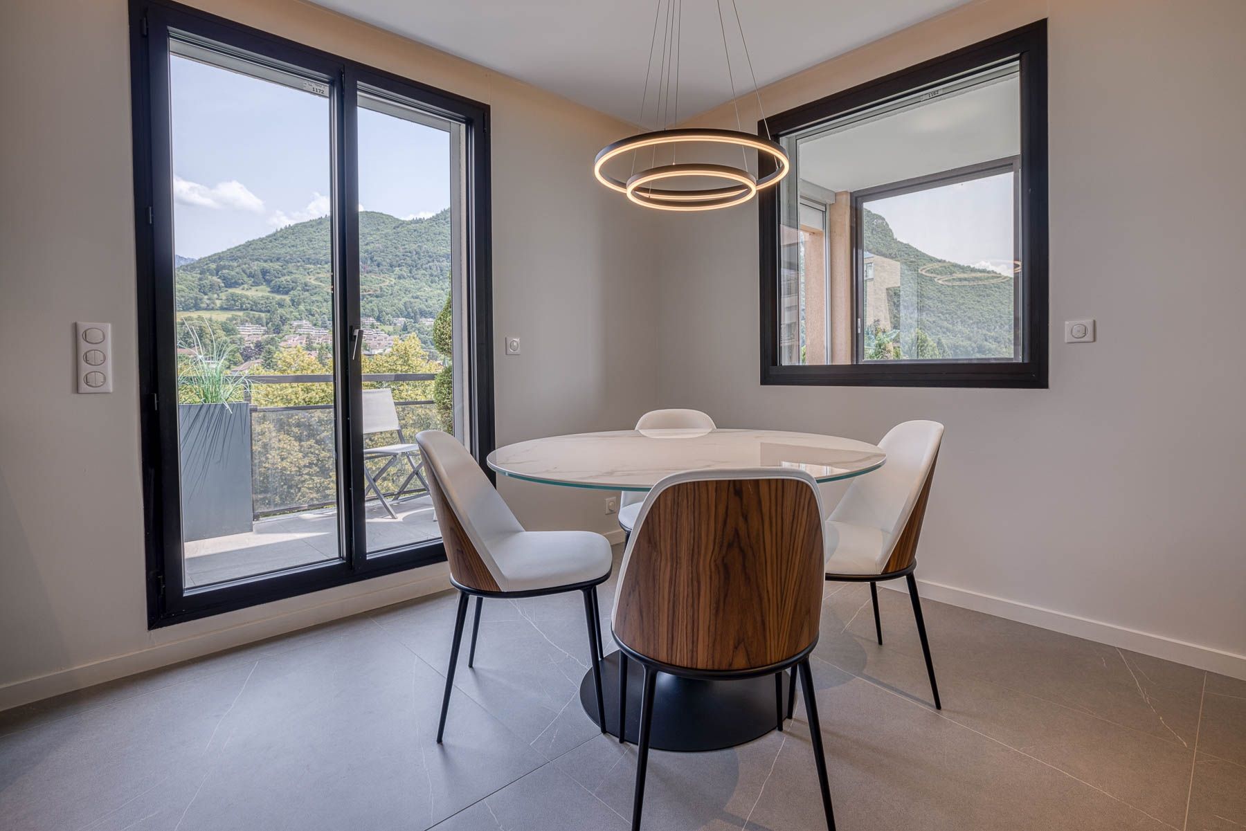 luxury apartment 4 Rooms for sale on ANNECY LE VIEUX (74940)