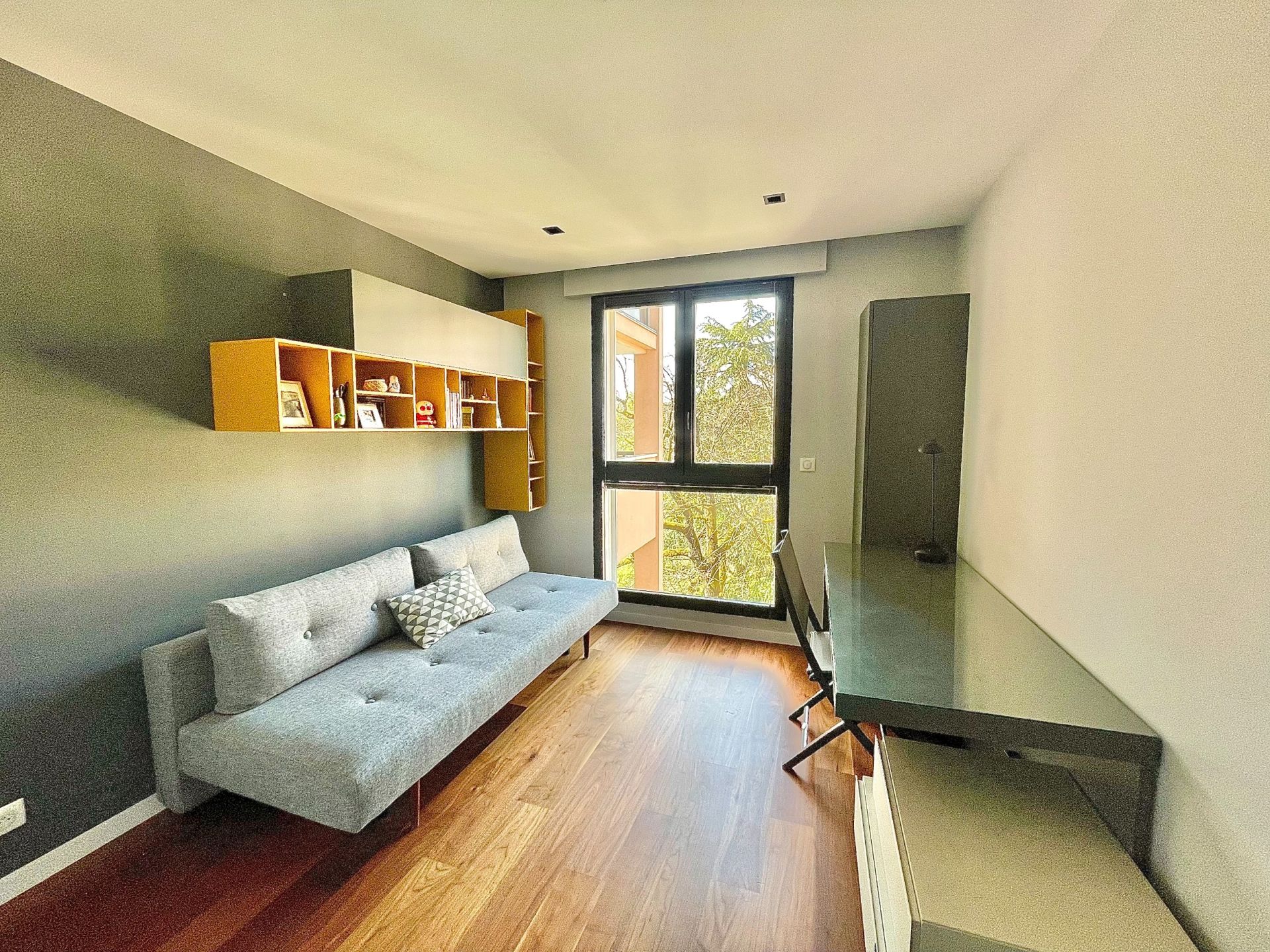 luxury apartment 4 Rooms for sale on ANNECY LE VIEUX (74940)