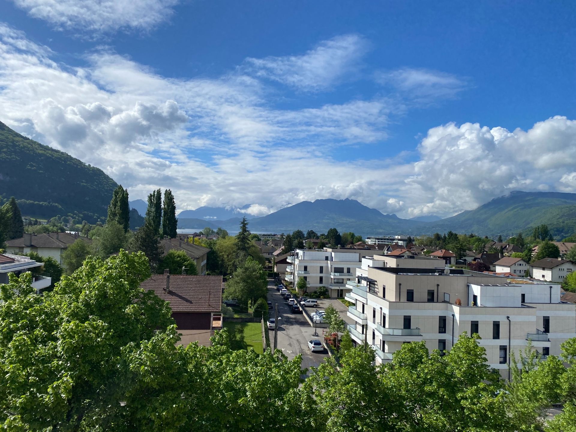 luxury apartment 4 Rooms for sale on ANNECY LE VIEUX (74940)