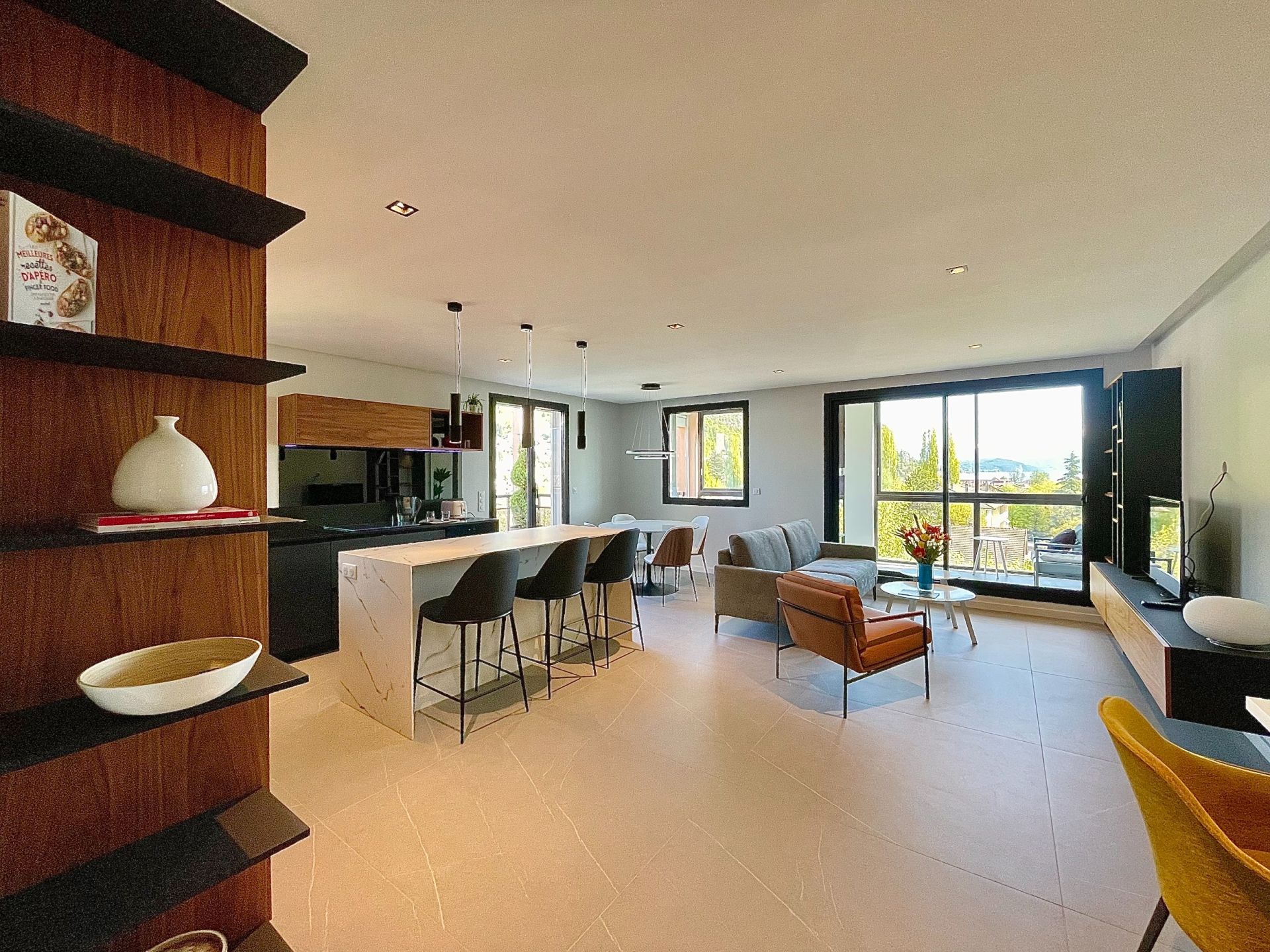 luxury apartment 4 Rooms for sale on ANNECY LE VIEUX (74940)