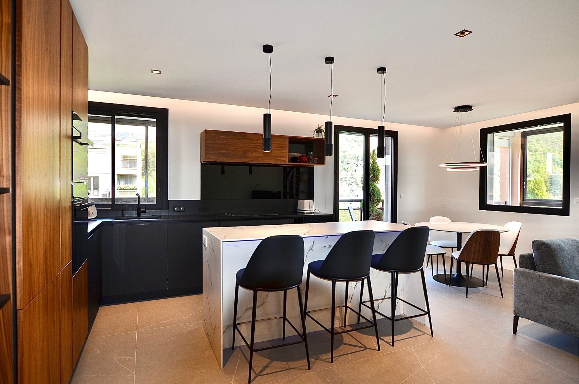 luxury apartment 4 Rooms for sale on ANNECY LE VIEUX (74940)