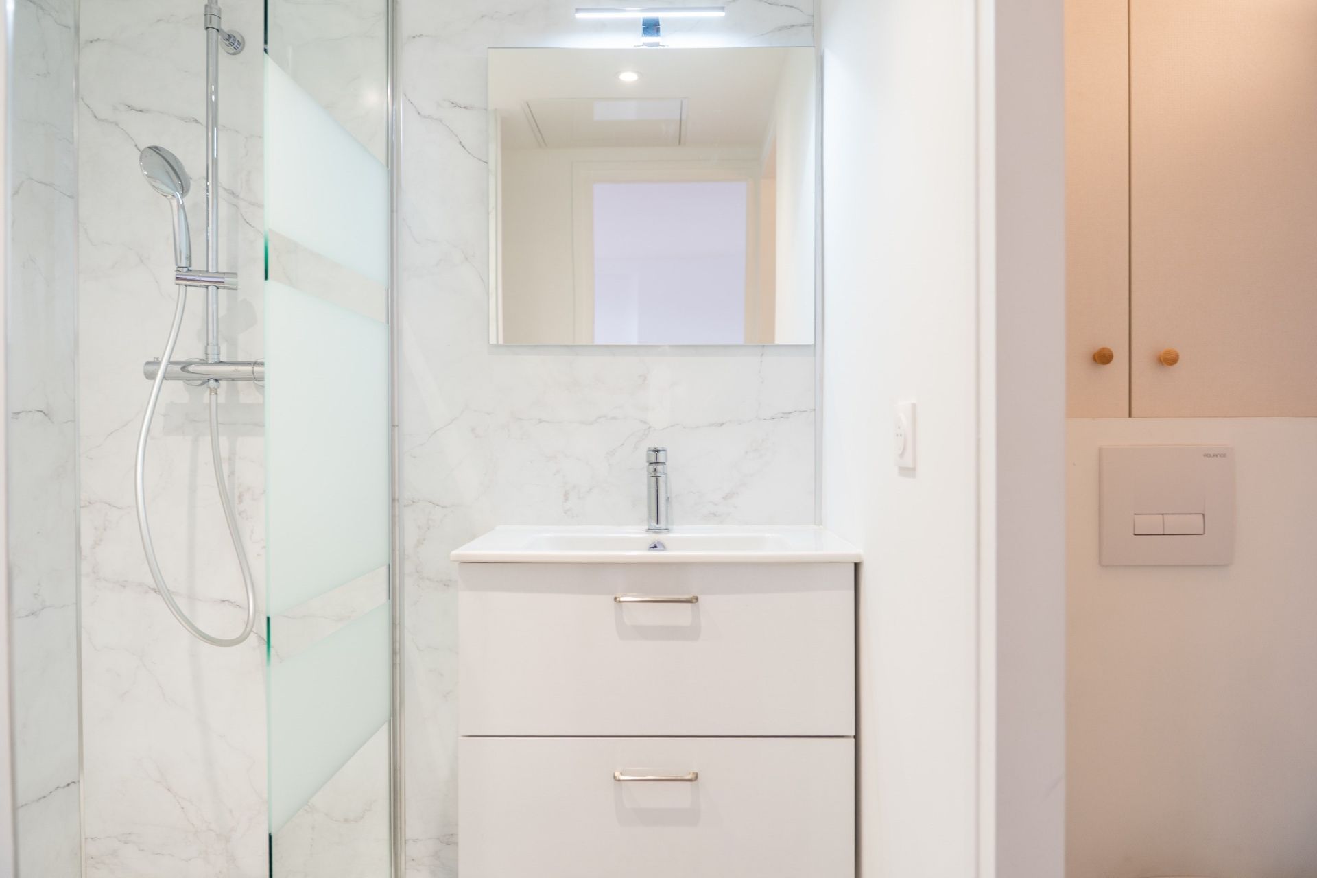 building for sale on LA ROCHELLE (17000)