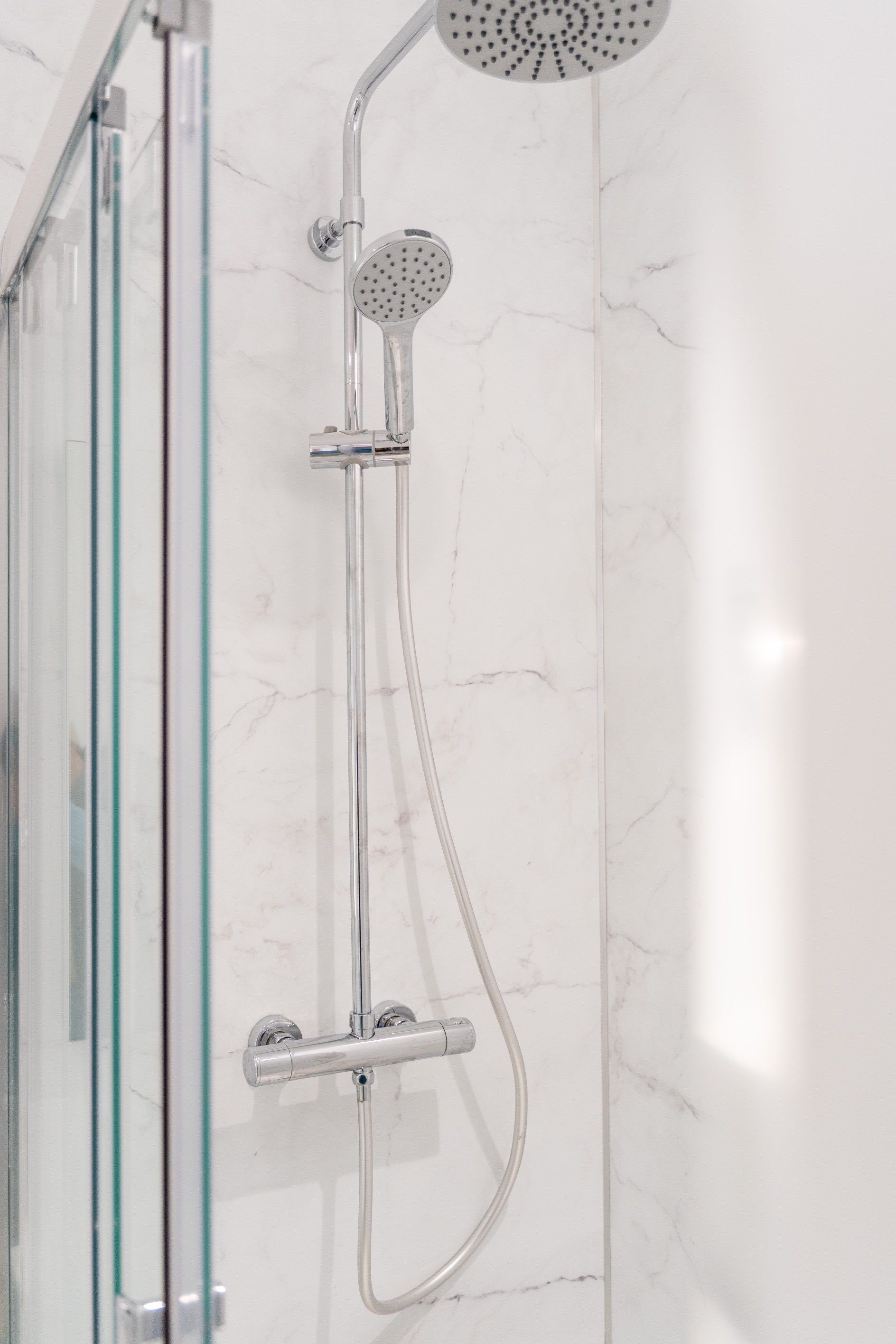 building for sale on LA ROCHELLE (17000)