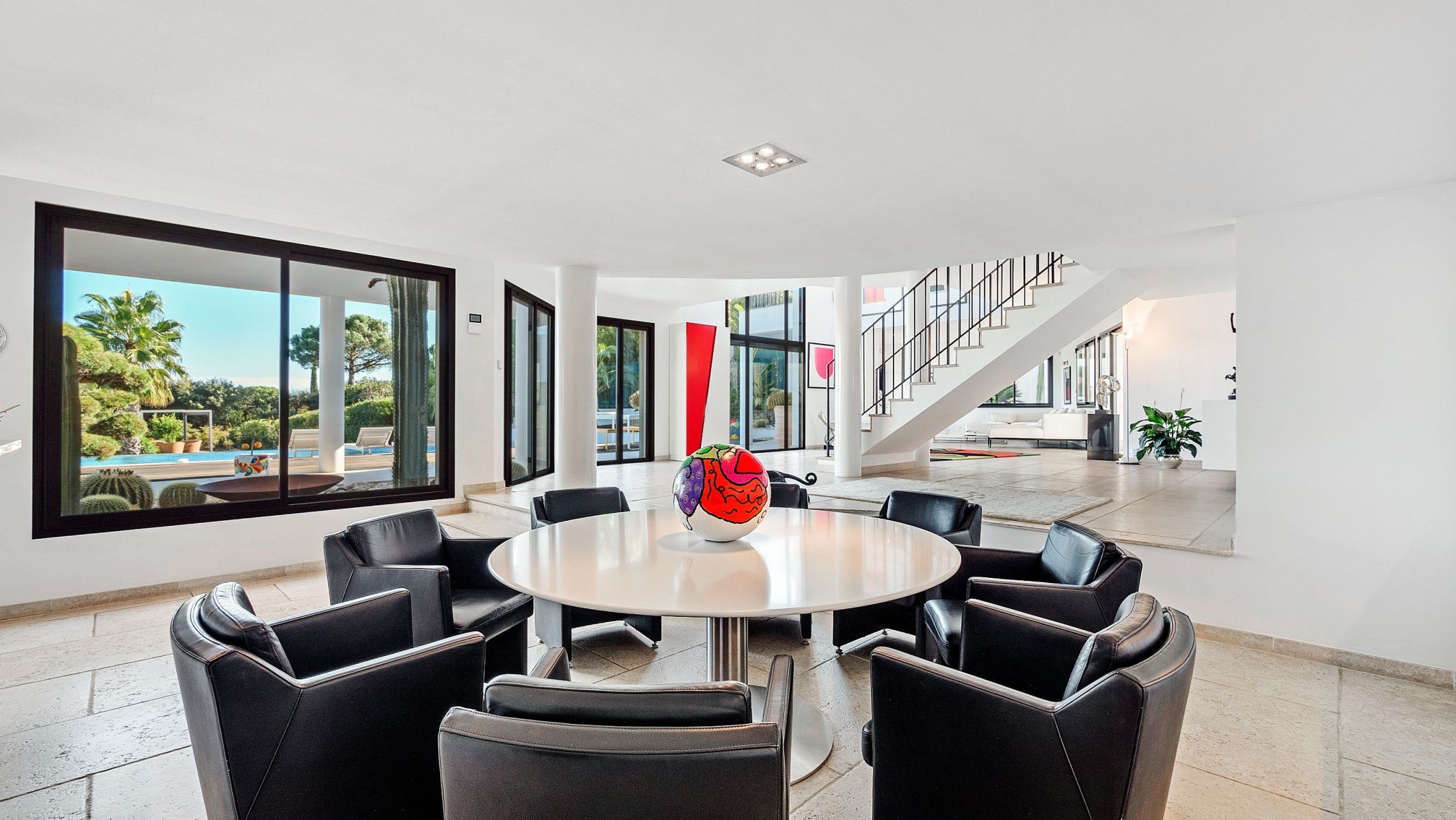 contemporary house 8 Rooms for sale on GRIMAUD (83310)