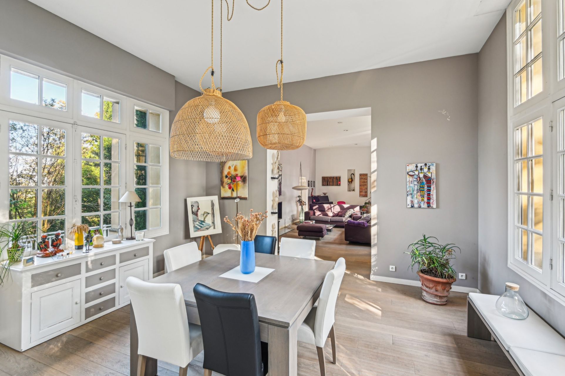 luxury house 10 Rooms for sale on RUEIL MALMAISON (92500)