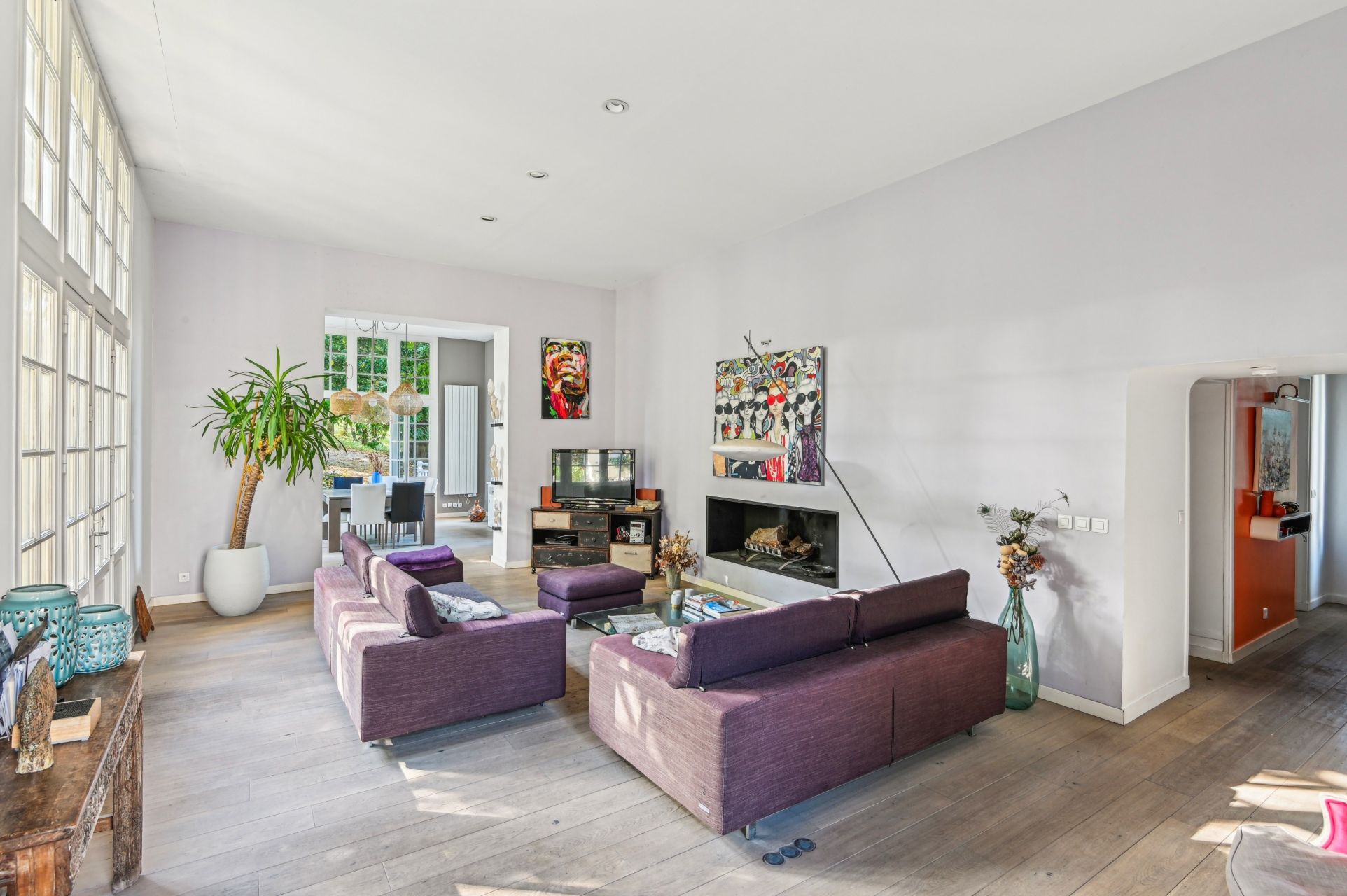 luxury house 10 Rooms for sale on RUEIL MALMAISON (92500)