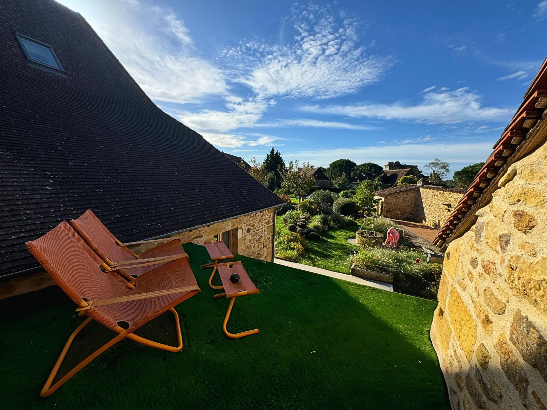 luxury house 17 Rooms for sale on ST JEAN DE COLE (24800)