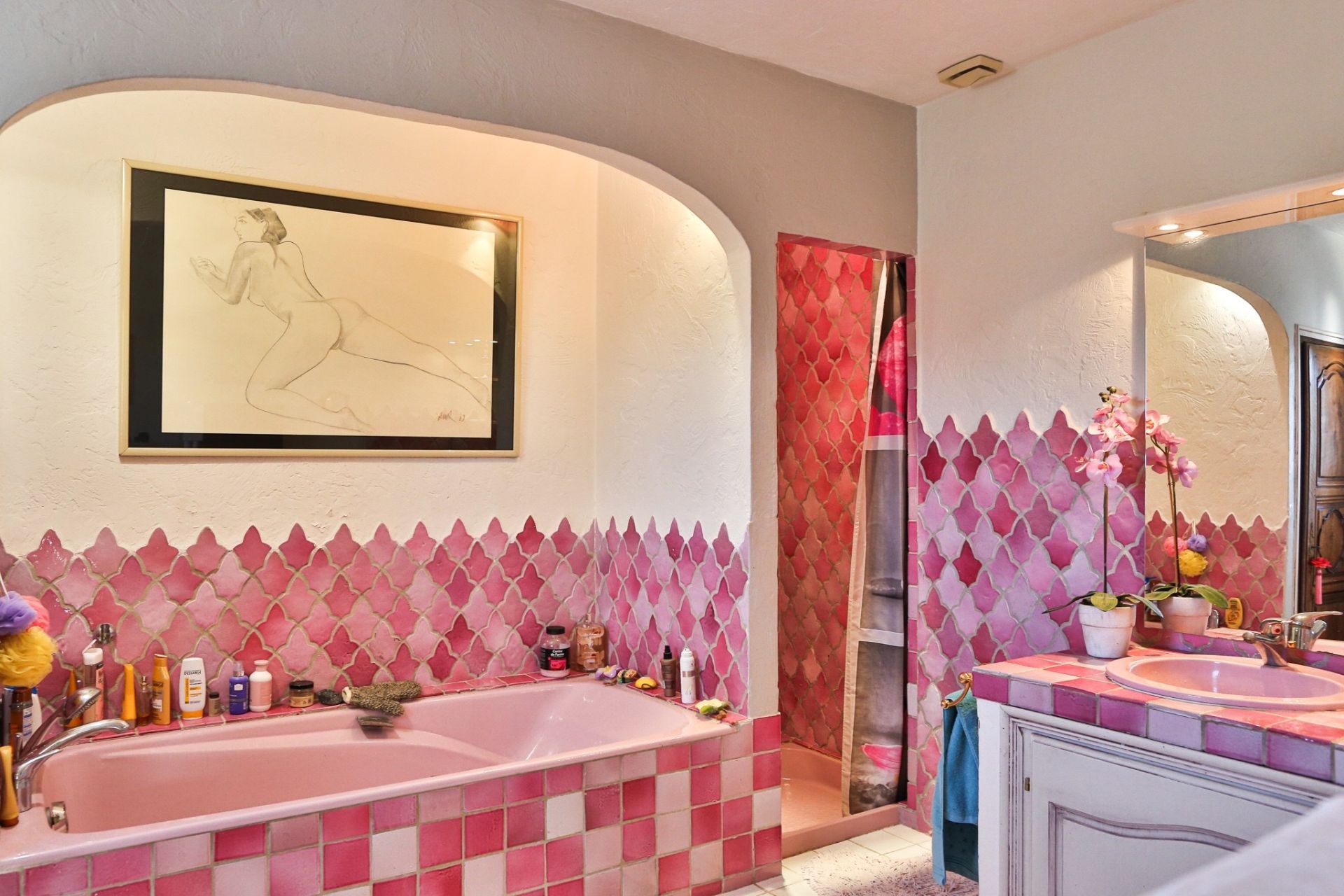 luxury house 19 Rooms for sale on TAILLADES (84300)