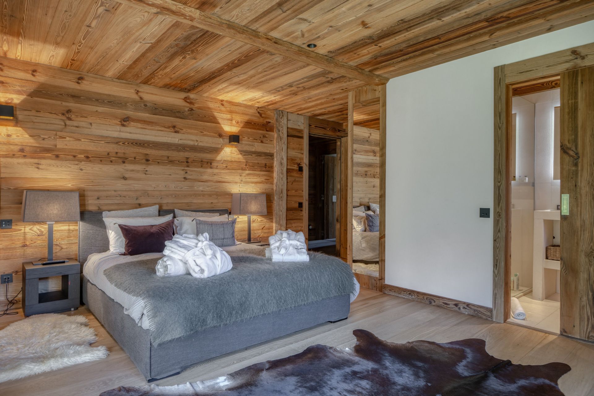 luxury chalet 7 Rooms for seasonal rent on MEGEVE (74120)