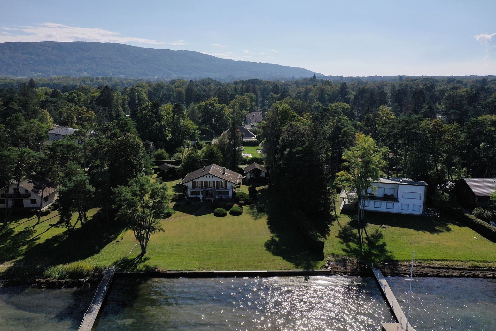luxury house 7 Rooms for sale on SCIEZ (74140)