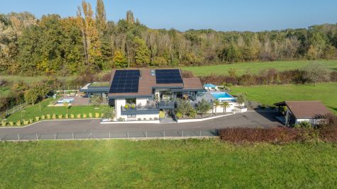 Sale Luxury house Anthy-sur-Léman 14 Rooms 400 m²