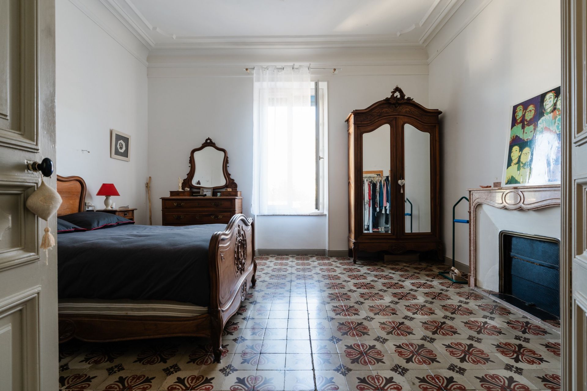 luxury house 9 Rooms for sale on SALLES D AUDE (11110)
