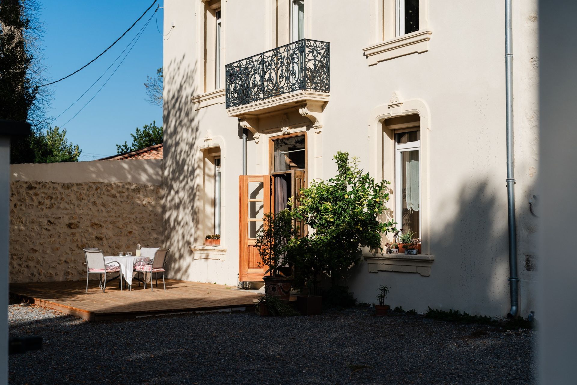 luxury house 9 Rooms for sale on SALLES D AUDE (11110)